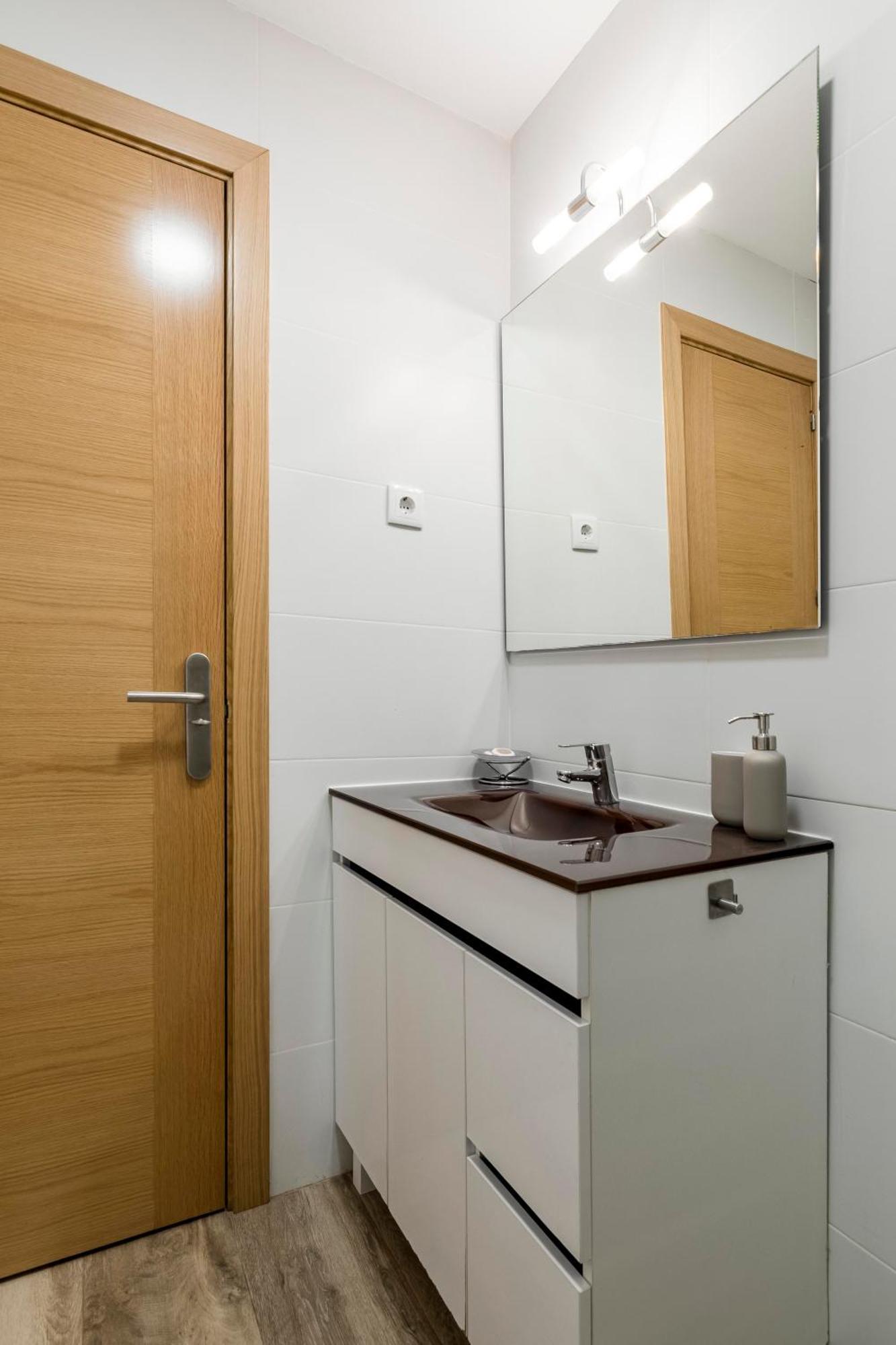 Apartament Charming Madrid Numancia Zewnętrze zdjęcie